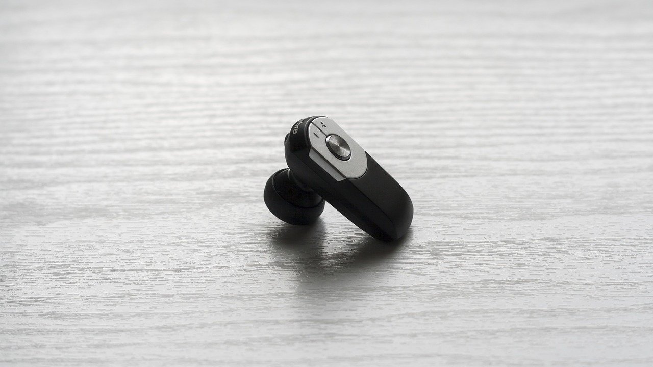 Wireless headphone